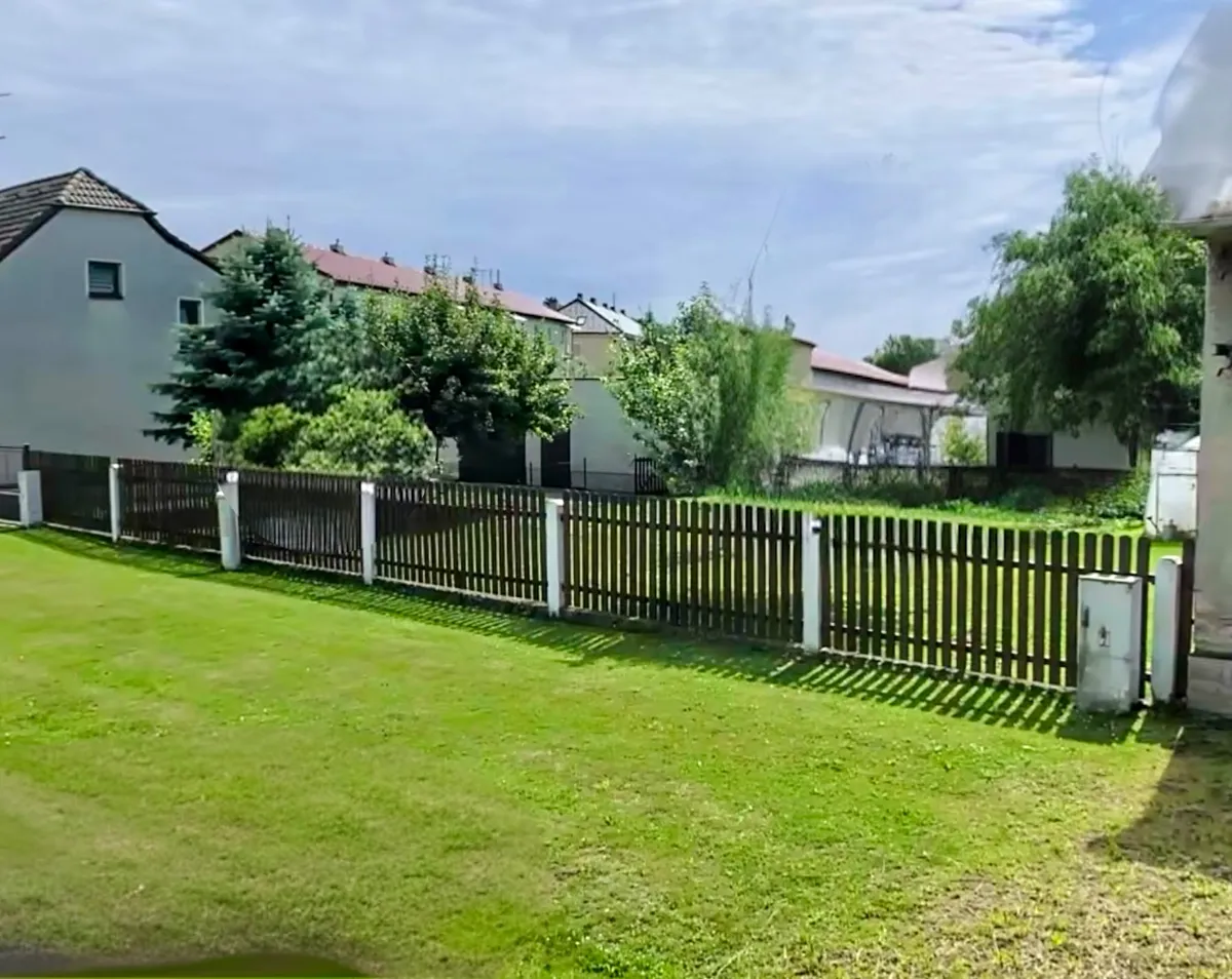 Prodej stavebního pozemku 350 m²